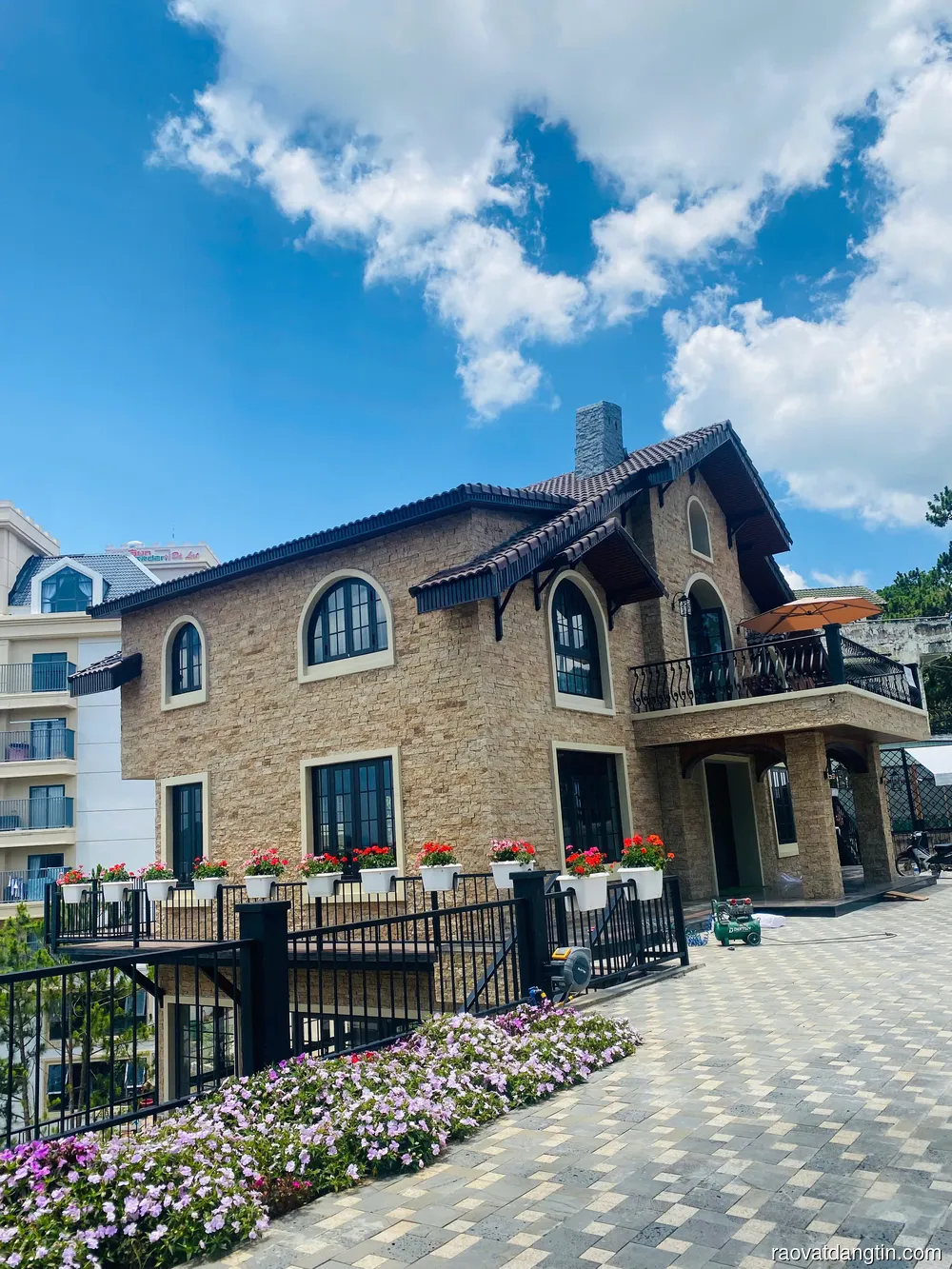 Cho thuê nhà mặt tiền Hùng Vương Phường 9 Đà Lạt 120 triệu/tháng