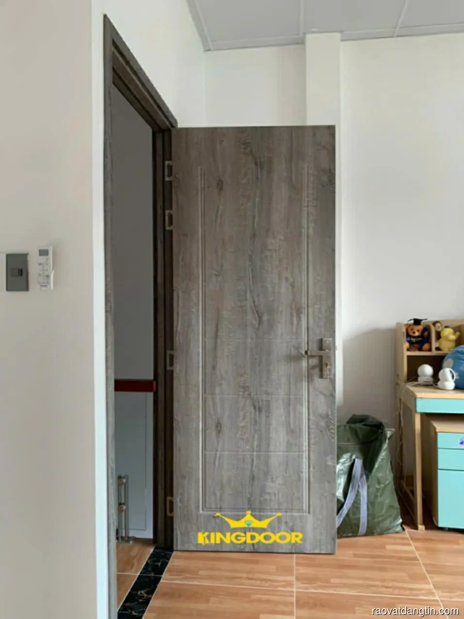 Cửa nhựa ABS Hàn Quốc tại Quận 1 – Sang trọng, bền bỉ và